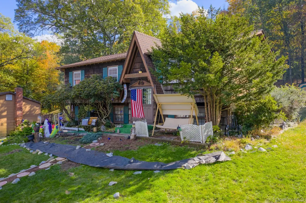 7 Dussenbury Drive Florida NY 10921
