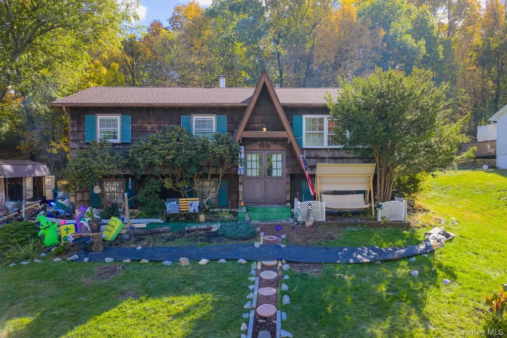 7 Dussenbury Drive Florida NY 10921