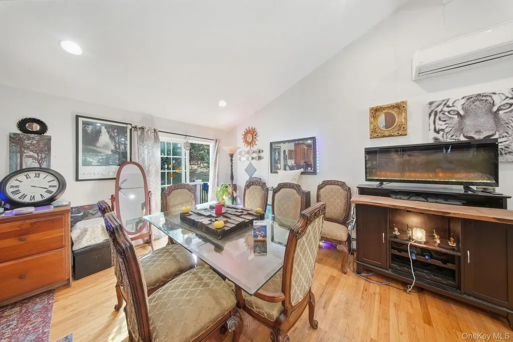 7 Dussenbury Drive Florida NY 10921
