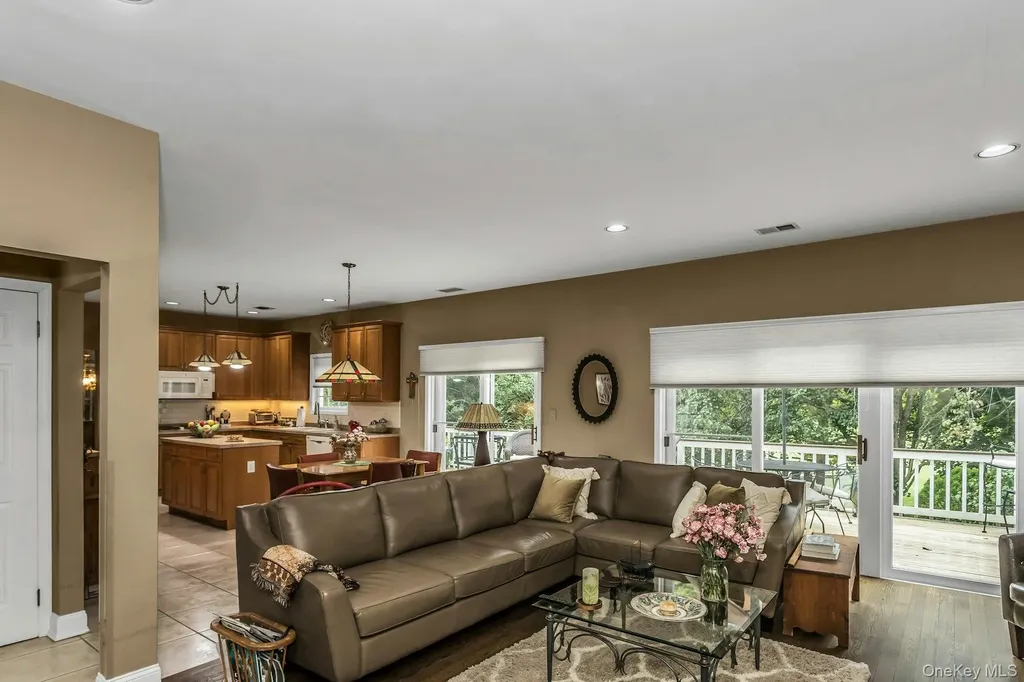 106 Fairway View Drive Commack NY 11725