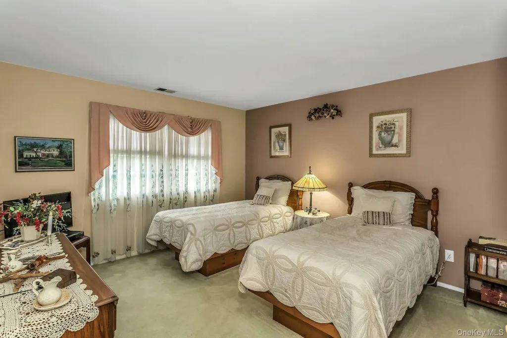 106 Fairway View Drive Commack NY 11725