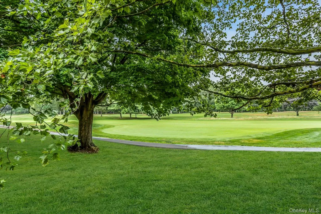 106 Fairway View Drive Commack NY 11725