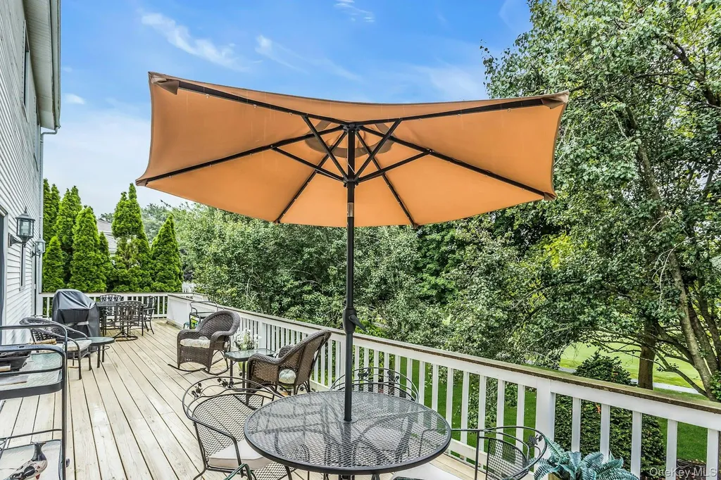 106 Fairway View Drive Commack NY 11725