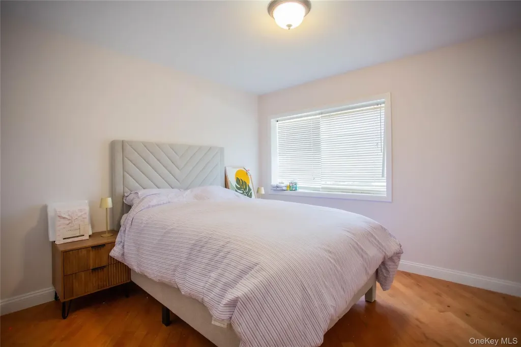 521 W Broadway Long Beach NY 11561