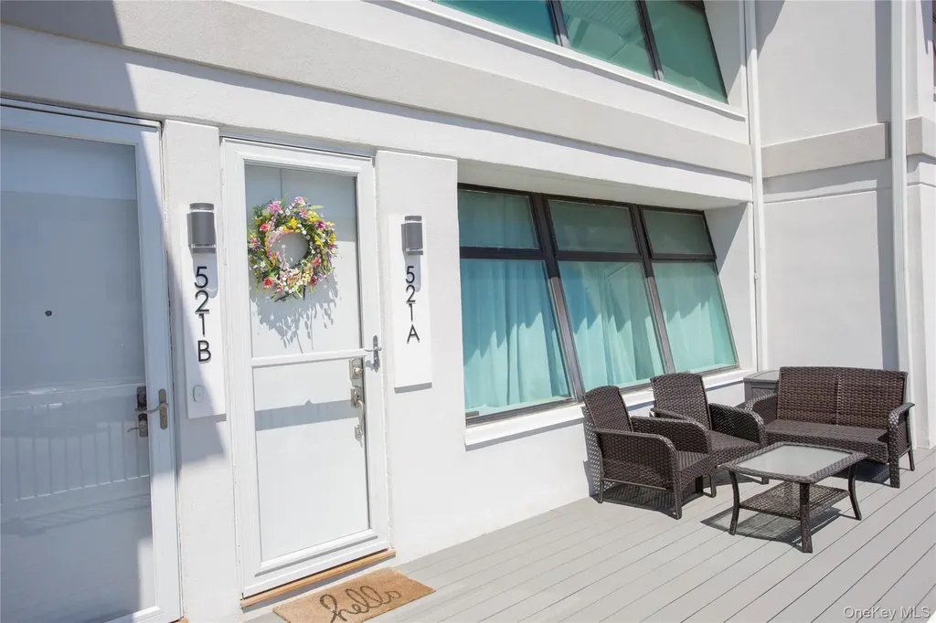 521 W Broadway Long Beach NY 11561