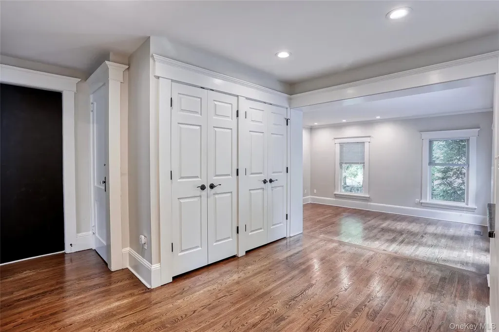 15 Pacific Avenue Nanuet NY 10954