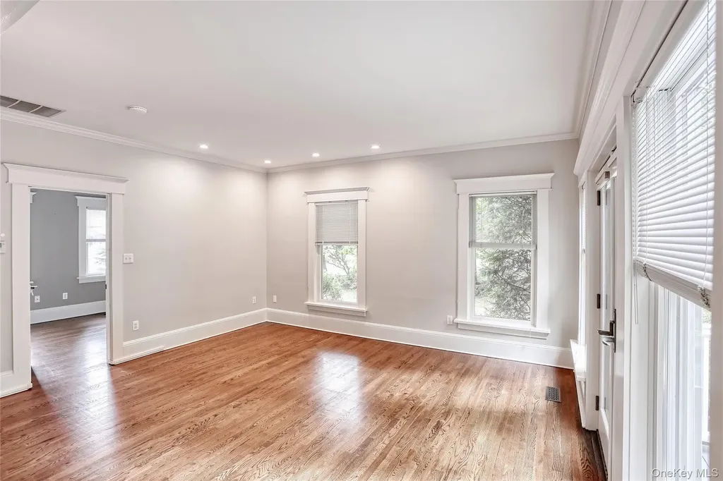 15 Pacific Avenue Nanuet NY 10954
