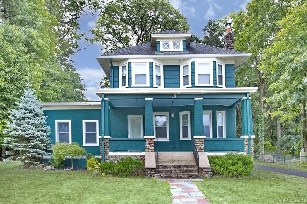 15 Pacific Avenue Nanuet NY 10954