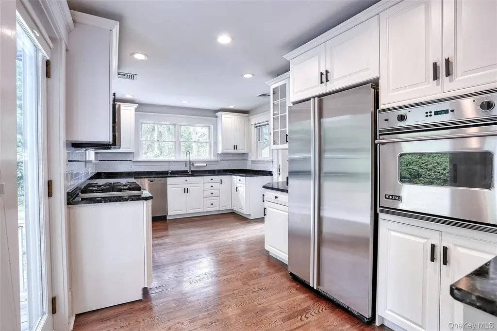 15 Pacific Avenue Nanuet NY 10954