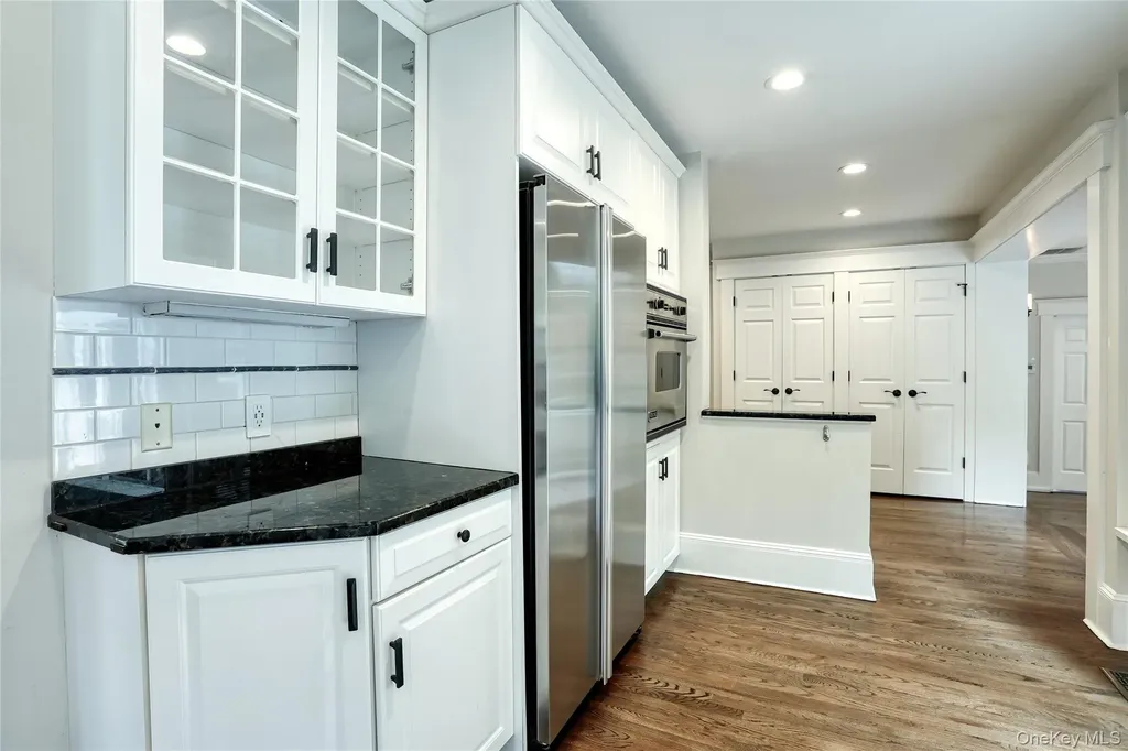 15 Pacific Avenue Nanuet NY 10954