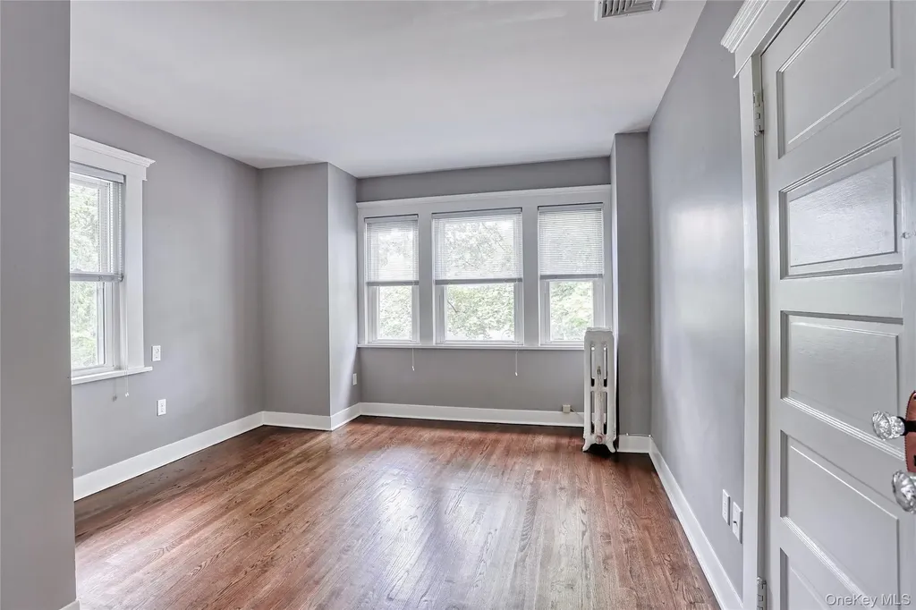 15 Pacific Avenue Nanuet NY 10954