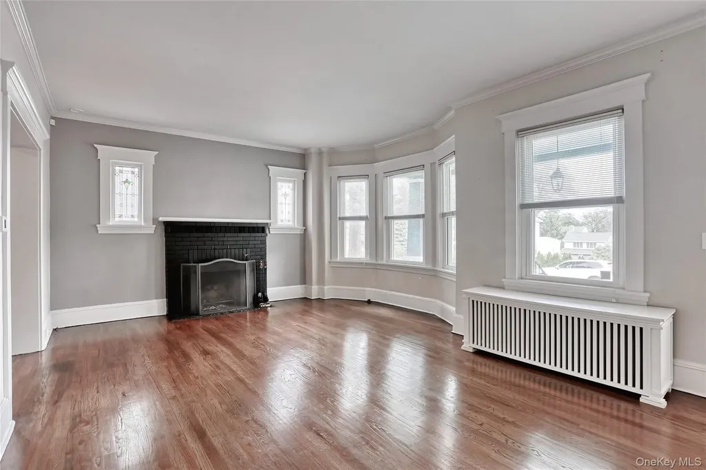 15 Pacific Avenue Nanuet NY 10954