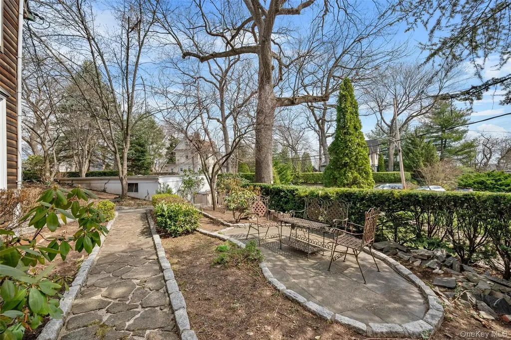 32 Merriam Place Bronxville NY 10708