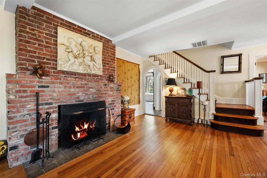 32 Merriam Place Bronxville NY 10708
