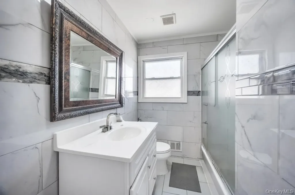 30 Sutton Street Hempstead NY 11550