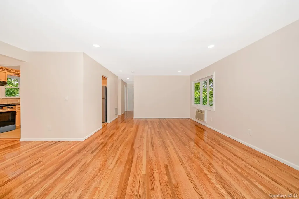 880 Washington Street Baldwin NY 11510