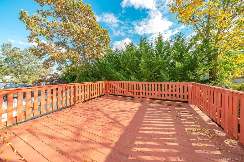 880 Washington Street Baldwin NY 11510
