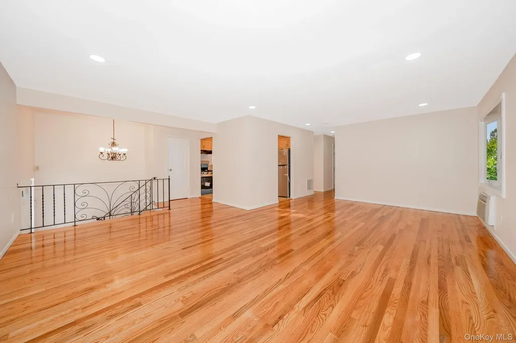 880 Washington Street Baldwin NY 11510