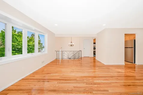 880 Washington Street Baldwin NY 11510