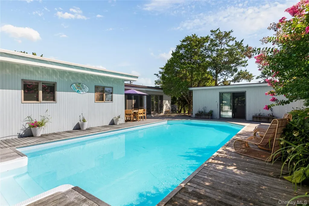 31 Laurel Avenue Seaview NY 11770