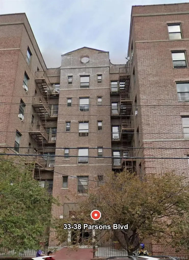 33-38 Parsons Boulevard Flushing NY 11354