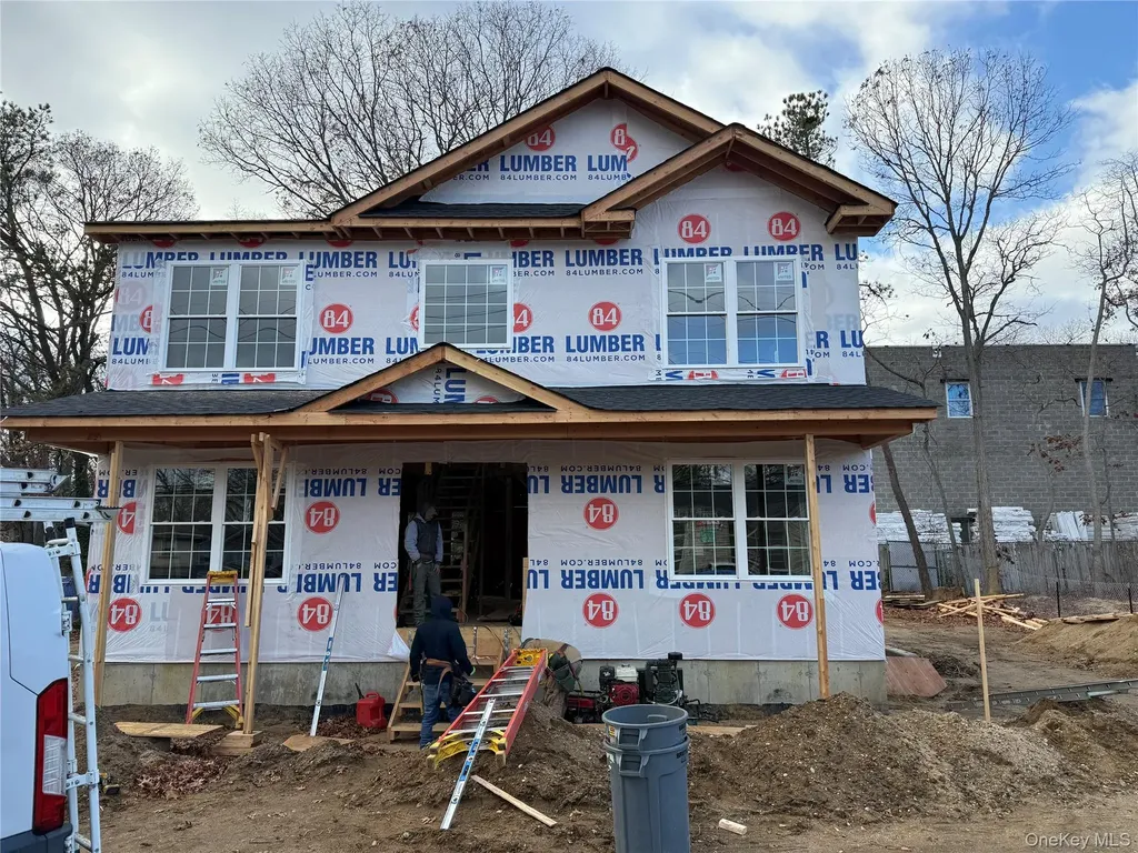 494 Islip Avenue Islip NY 11751