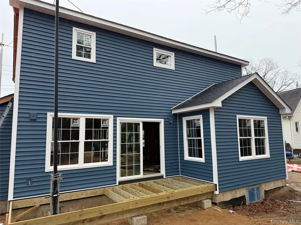 494 Islip Avenue Islip NY 11751