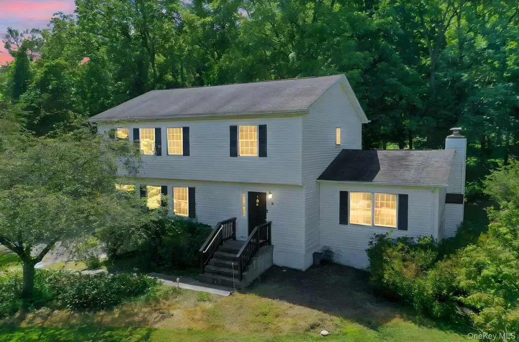 84 Palmer Circle Poughquag NY 12570