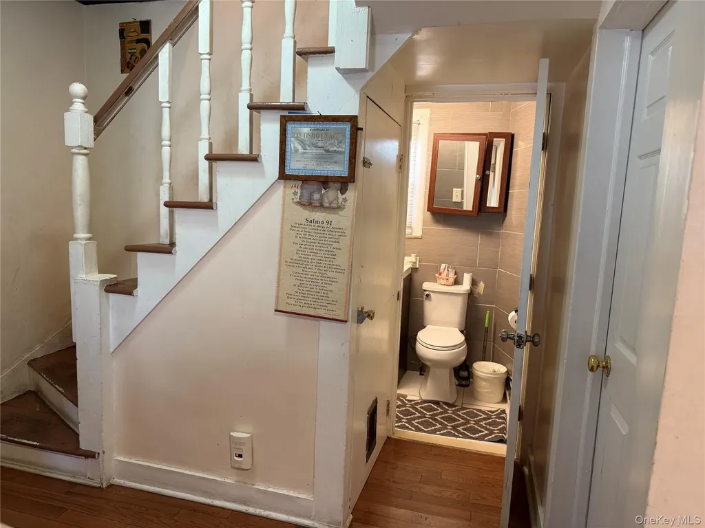 546 Clark Place Uniondale NY 11553
