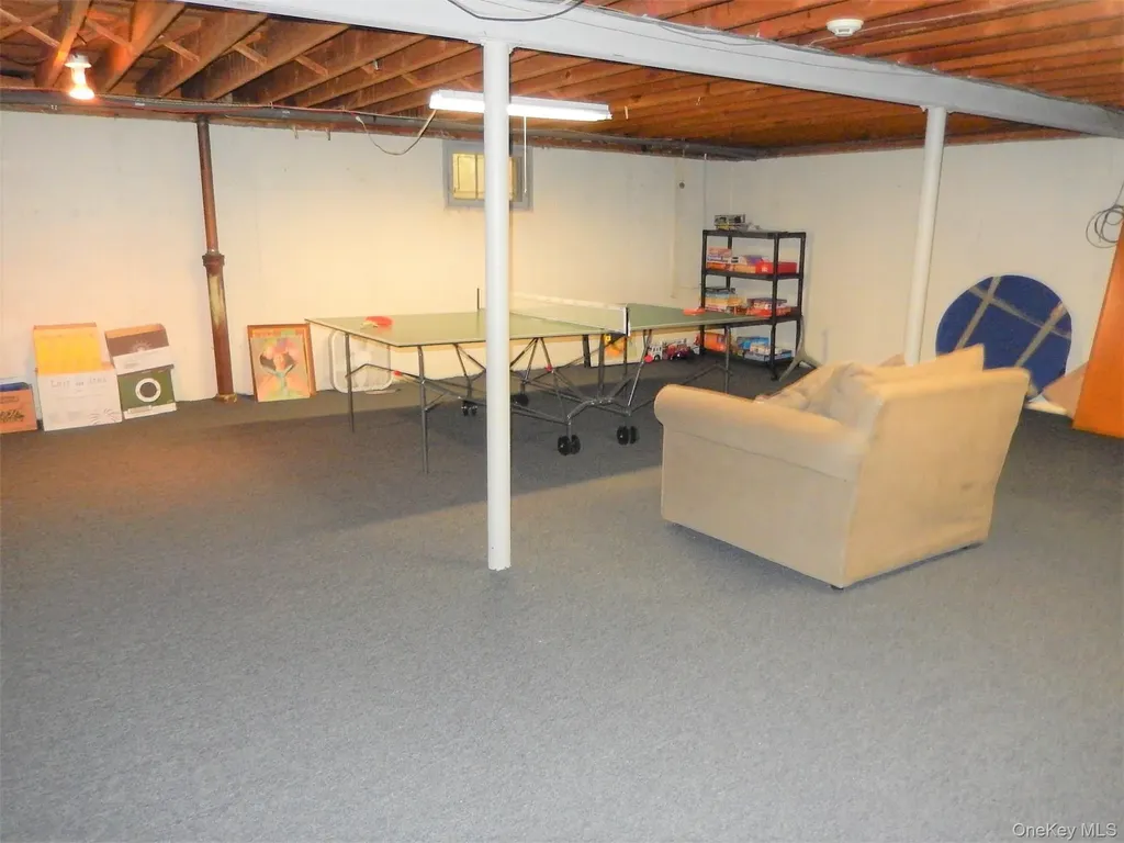 36 Long Ridge Road Plainview NY 11803