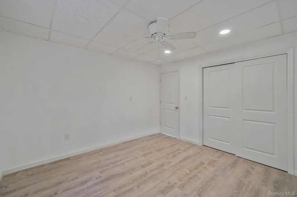 1548 Spur Drive S Islip NY 11751