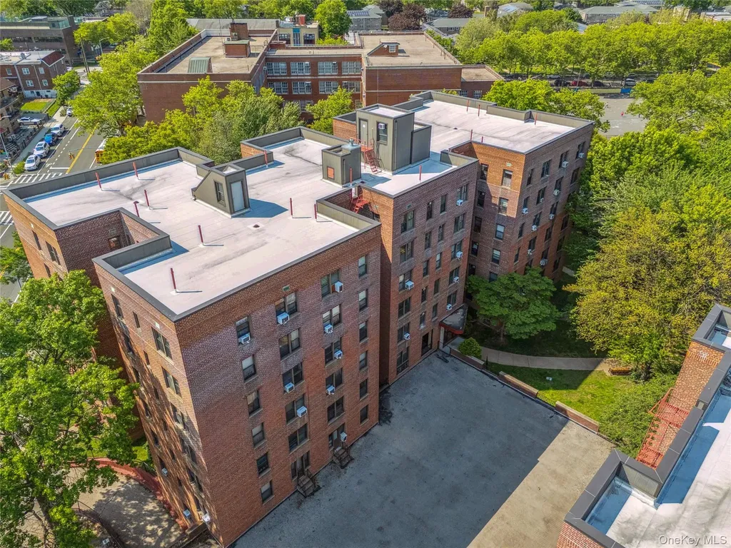 15020 71st Avenue Flushing NY 11367