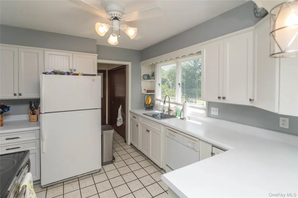21 Tamidan Road Poughkeepsie NY 12601