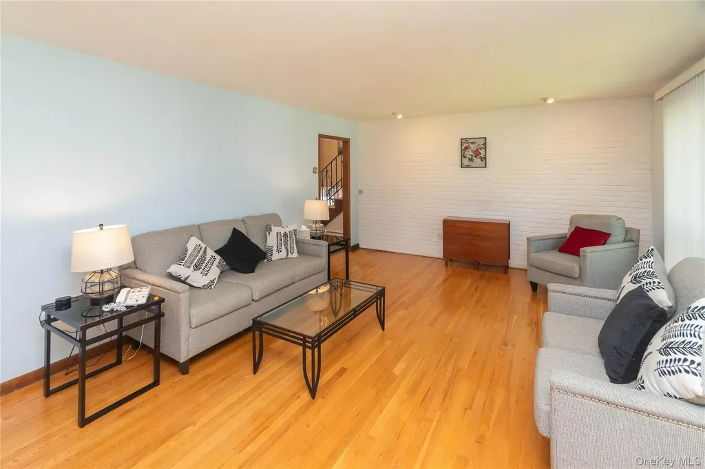 21 Tamidan Road Poughkeepsie NY 12601