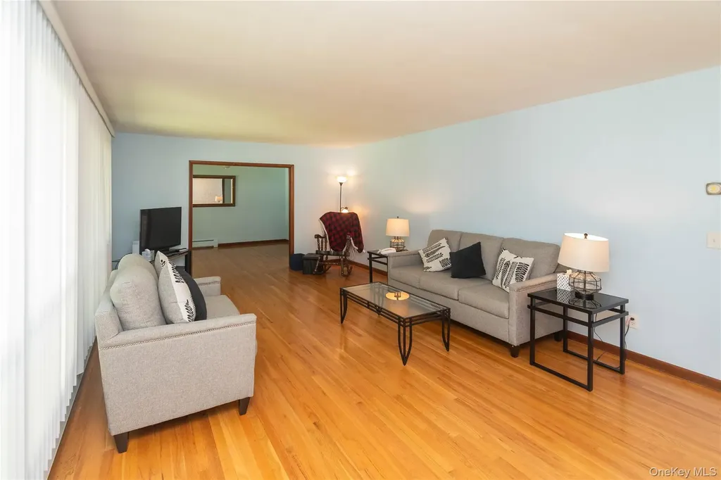 21 Tamidan Road Poughkeepsie NY 12601