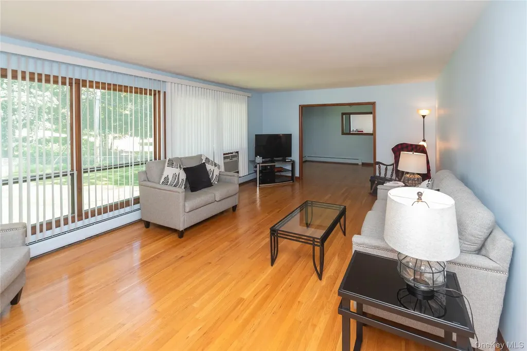 21 Tamidan Road Poughkeepsie NY 12601