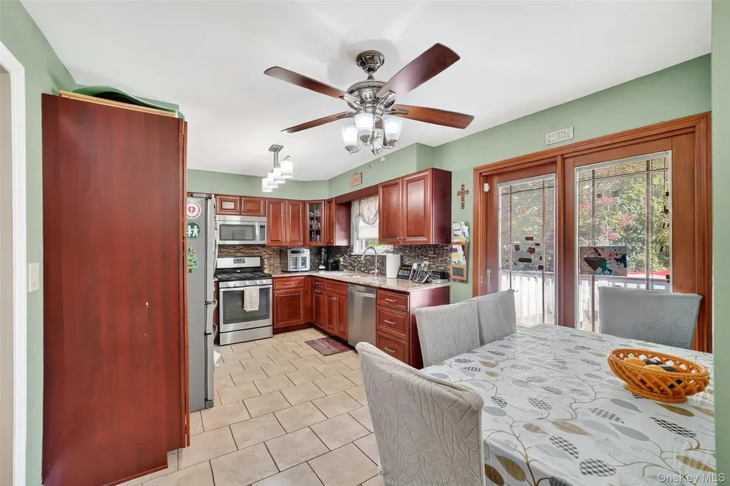 349 Hawthorne Terrace Mount Vernon NY 10552
