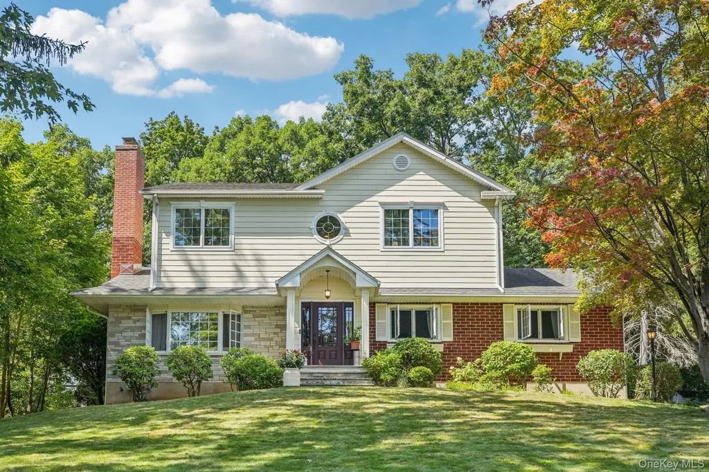 13 Fairview Avenue Nanuet NY 10954