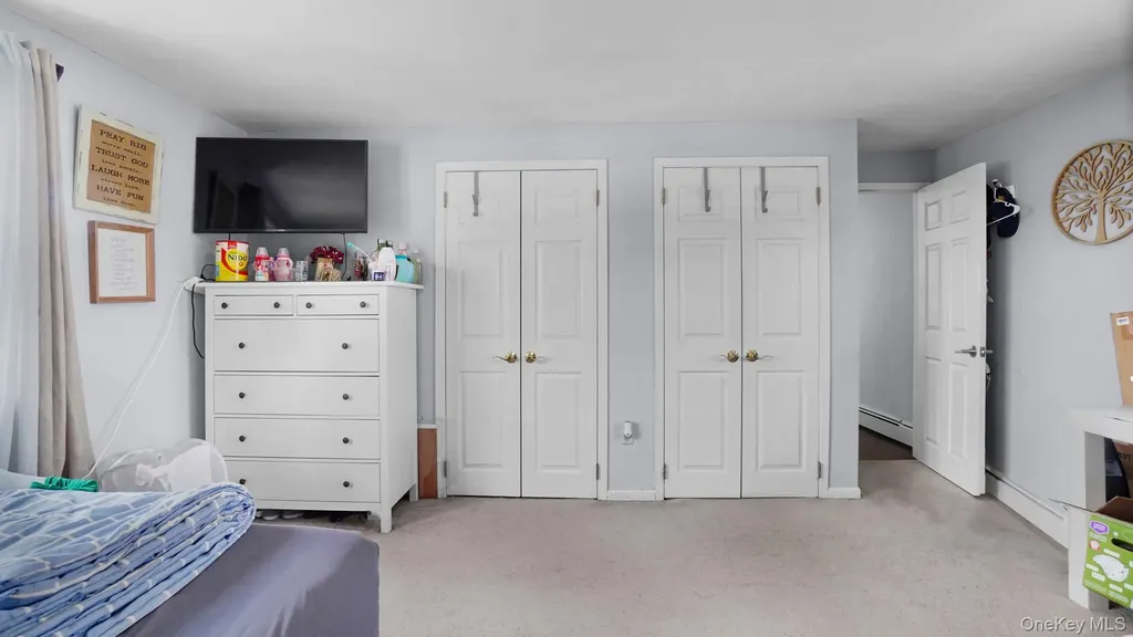 153 Westend Freeport NY 11520