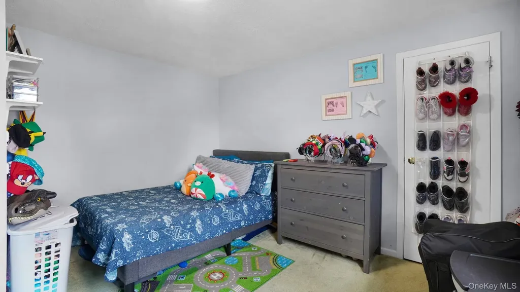 153 Westend Freeport NY 11520