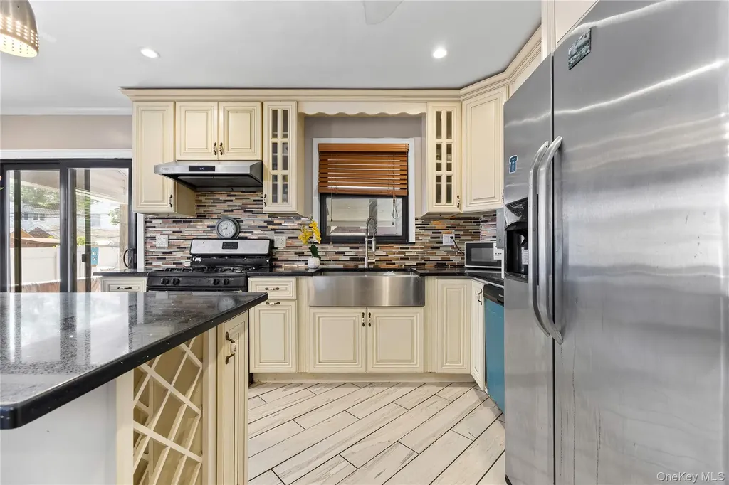 Fresh Meadows NY 11366