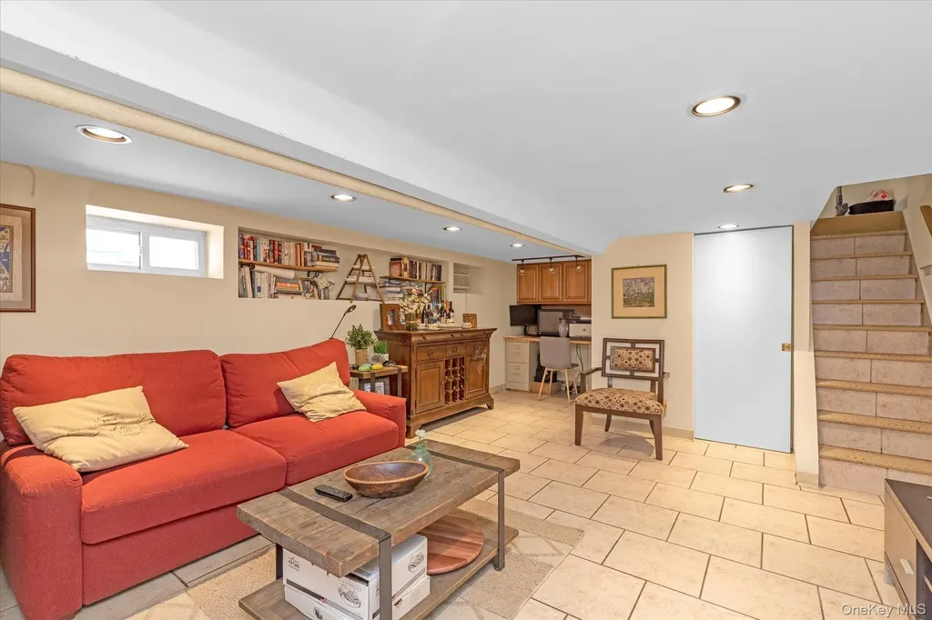 6440 60th Avenue Maspeth NY 11378