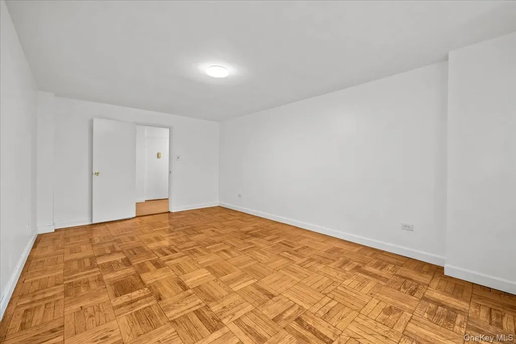 629 Kappock Street Bronx NY 10463