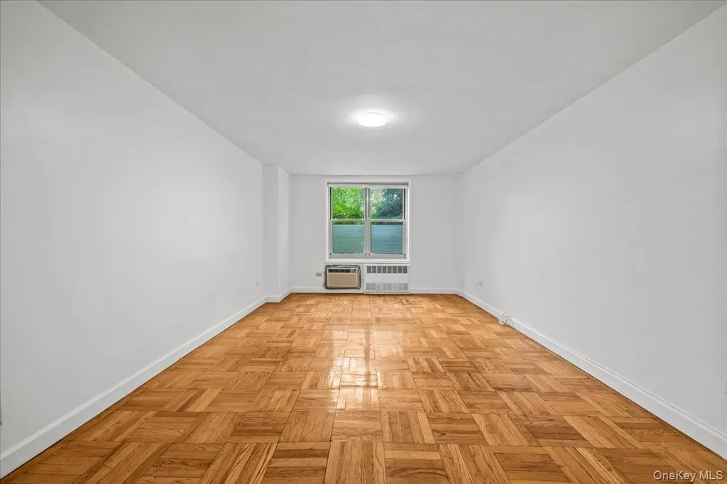 629 Kappock Street Bronx NY 10463