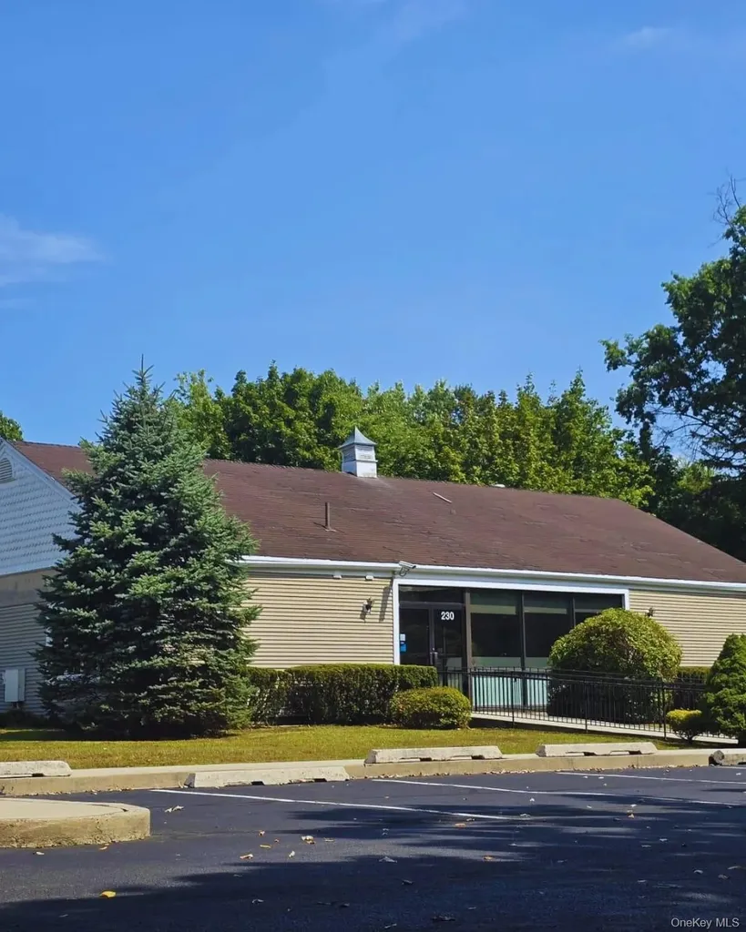 230 N Middletown Road Pearl River NY 10965