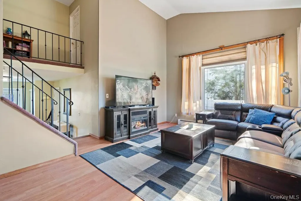 3 Maison Drive Holbrook NY 11741