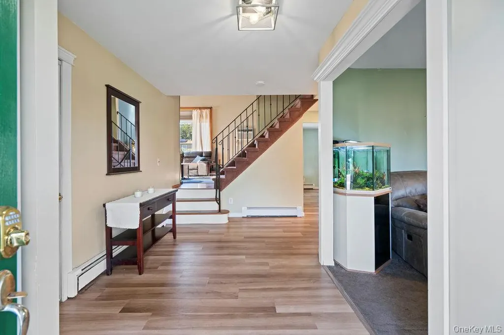 3 Maison Drive Holbrook NY 11741