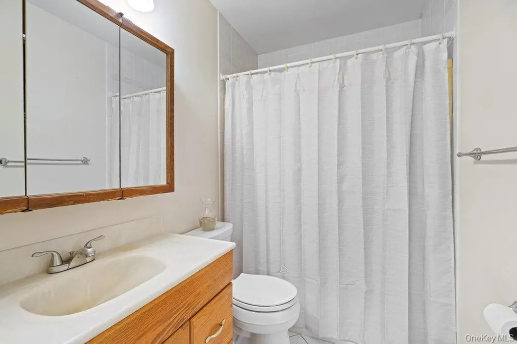 3 Maison Drive Holbrook NY 11741