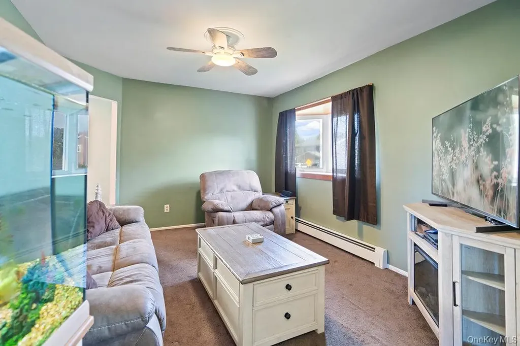 3 Maison Drive Holbrook NY 11741