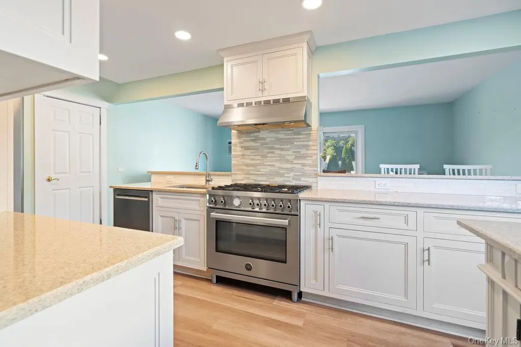 3 Maison Drive Holbrook NY 11741